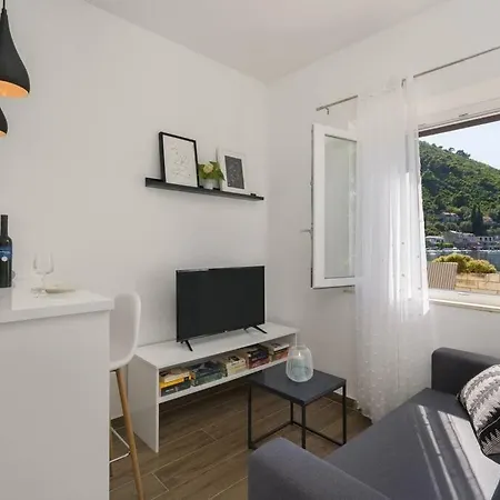 Charming By The Sea Apartmán *