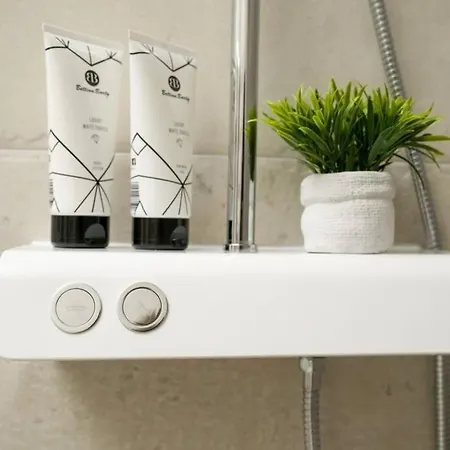 Charming By The Sea *